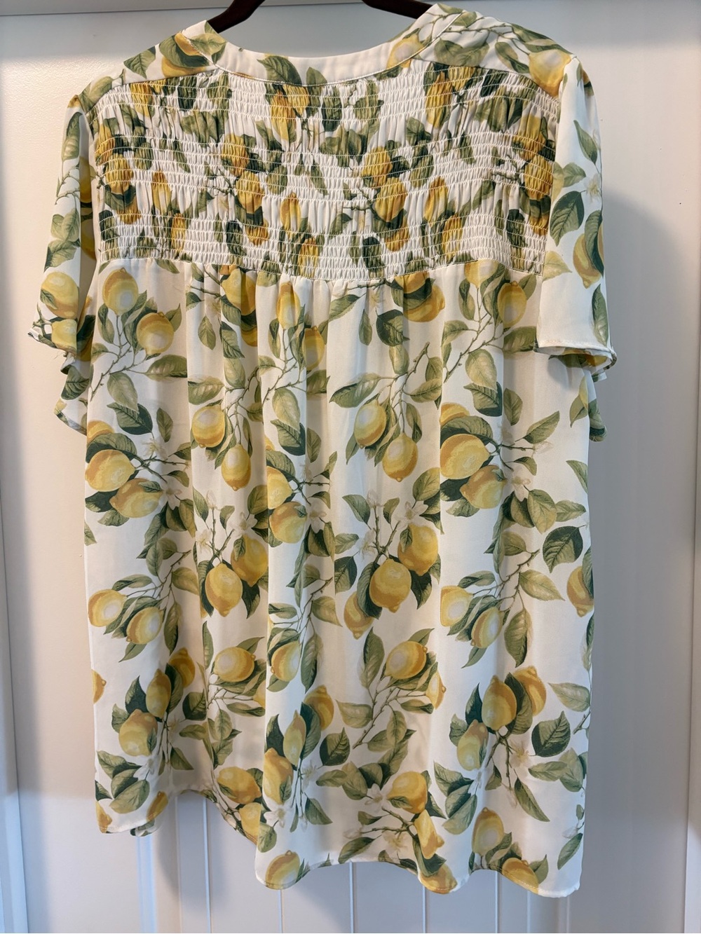 Rose & Olive Lemon Print Short Sleeve Blouse Size 1X Flutter Sleeves - Picture 4 of 6